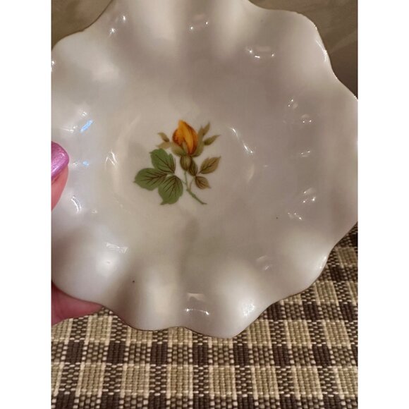 Vintage Rare Yellow Rose design Porcelain Footed Dish Sarah small trinket - Picture 7 of 8